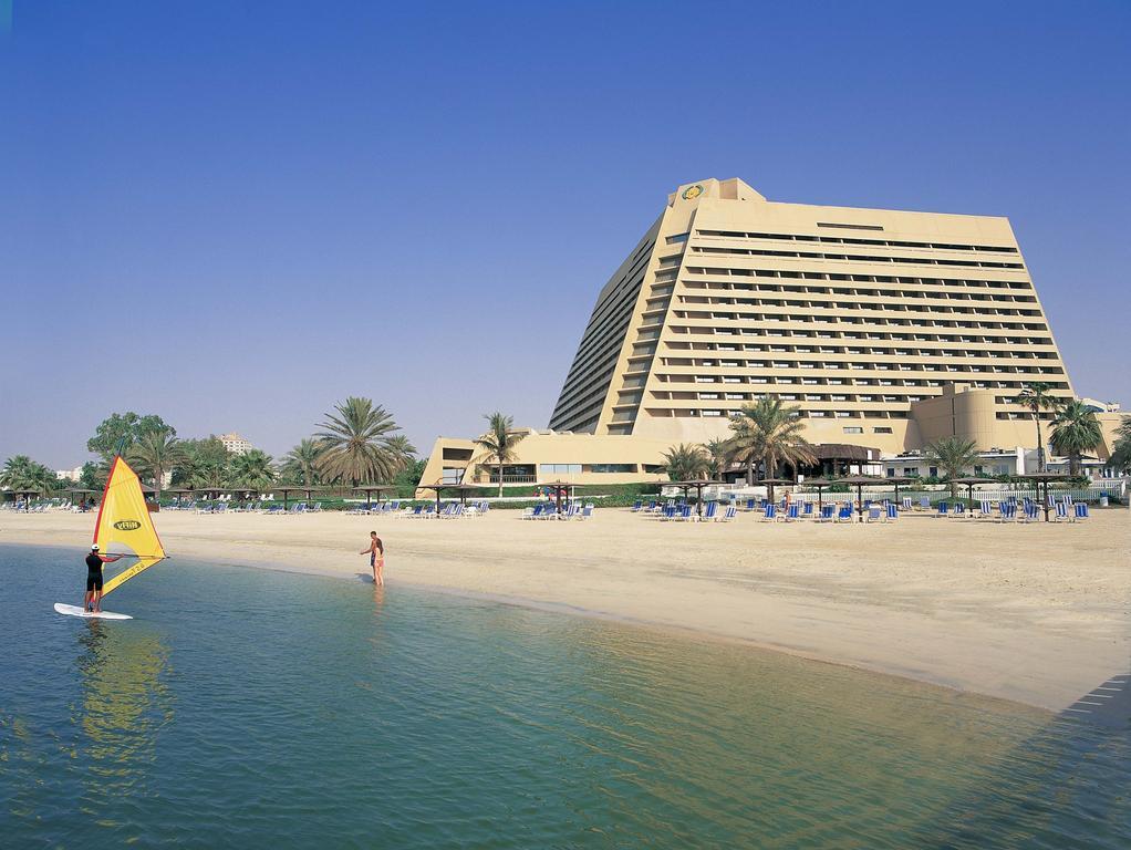 Radisson Blu Resort, Sharjah Eksteriør bilde The Jumeirah Beach Hotel