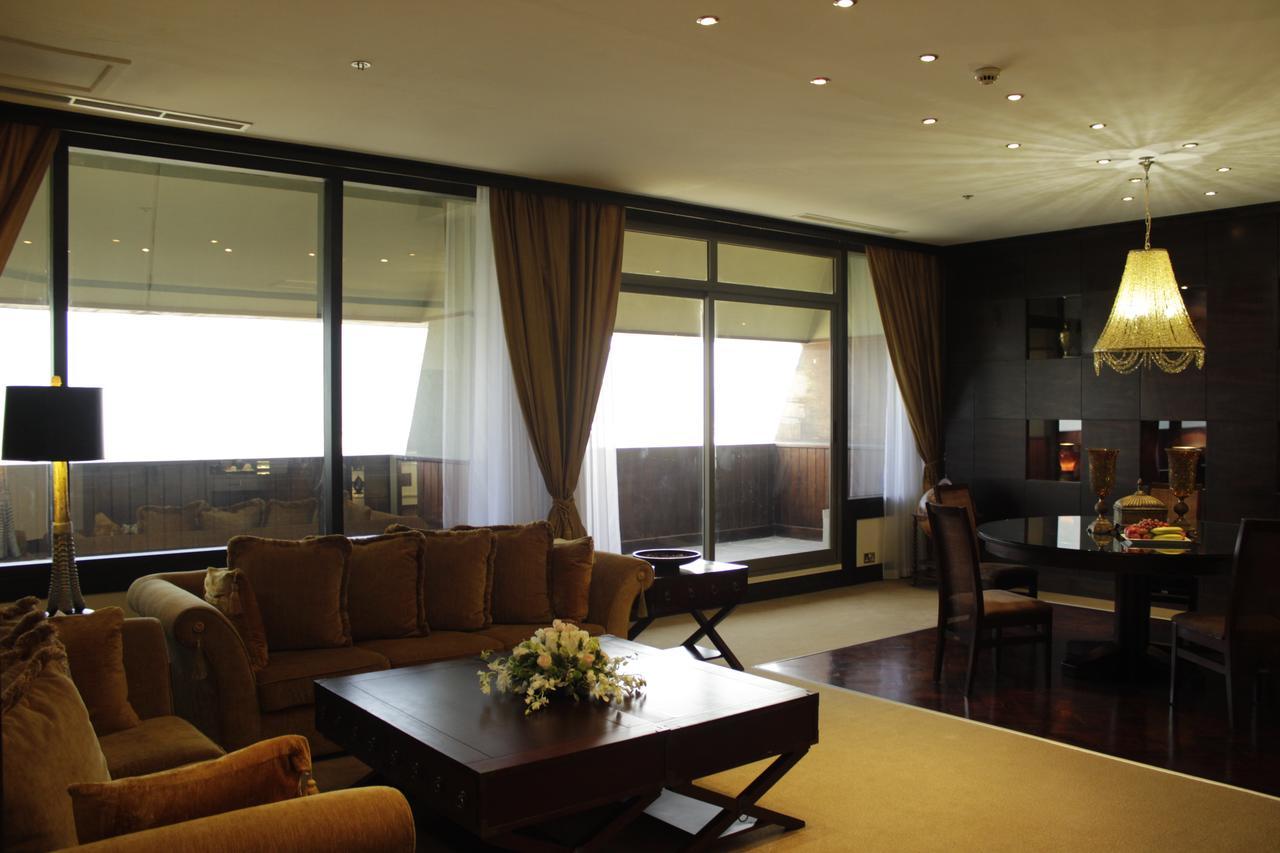 Radisson Blu Resort, Sharjah Eksteriør bilde A suite at the hotel