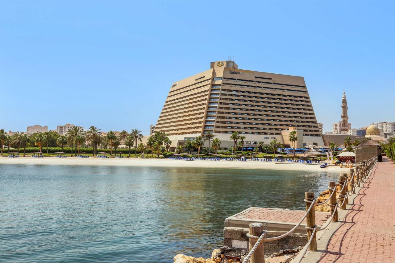 Radisson Blu Resort, Sharjah Eksteriør bilde The Grand Hotel