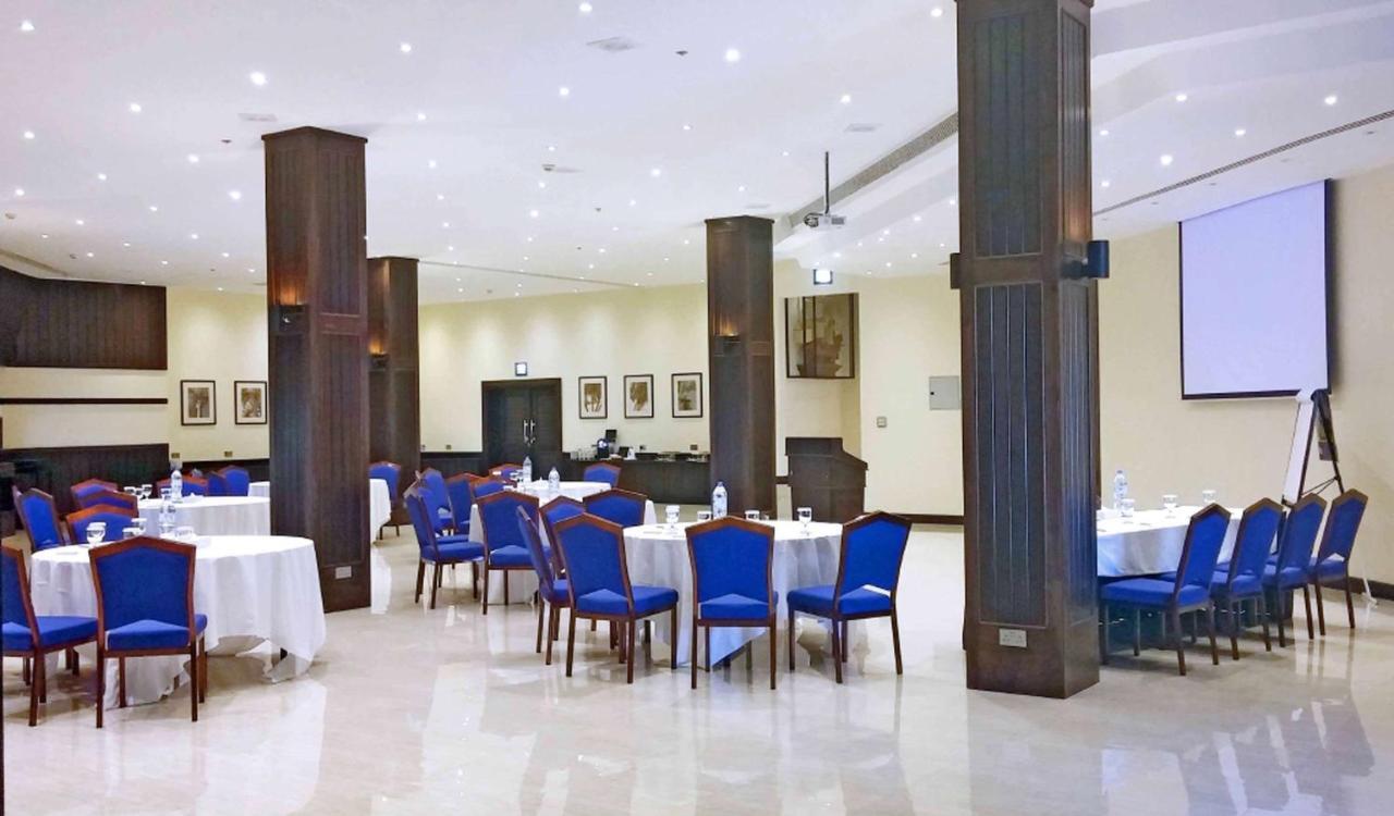 Radisson Blu Resort, Sharjah Eksteriør bilde The ballroom at the hotel