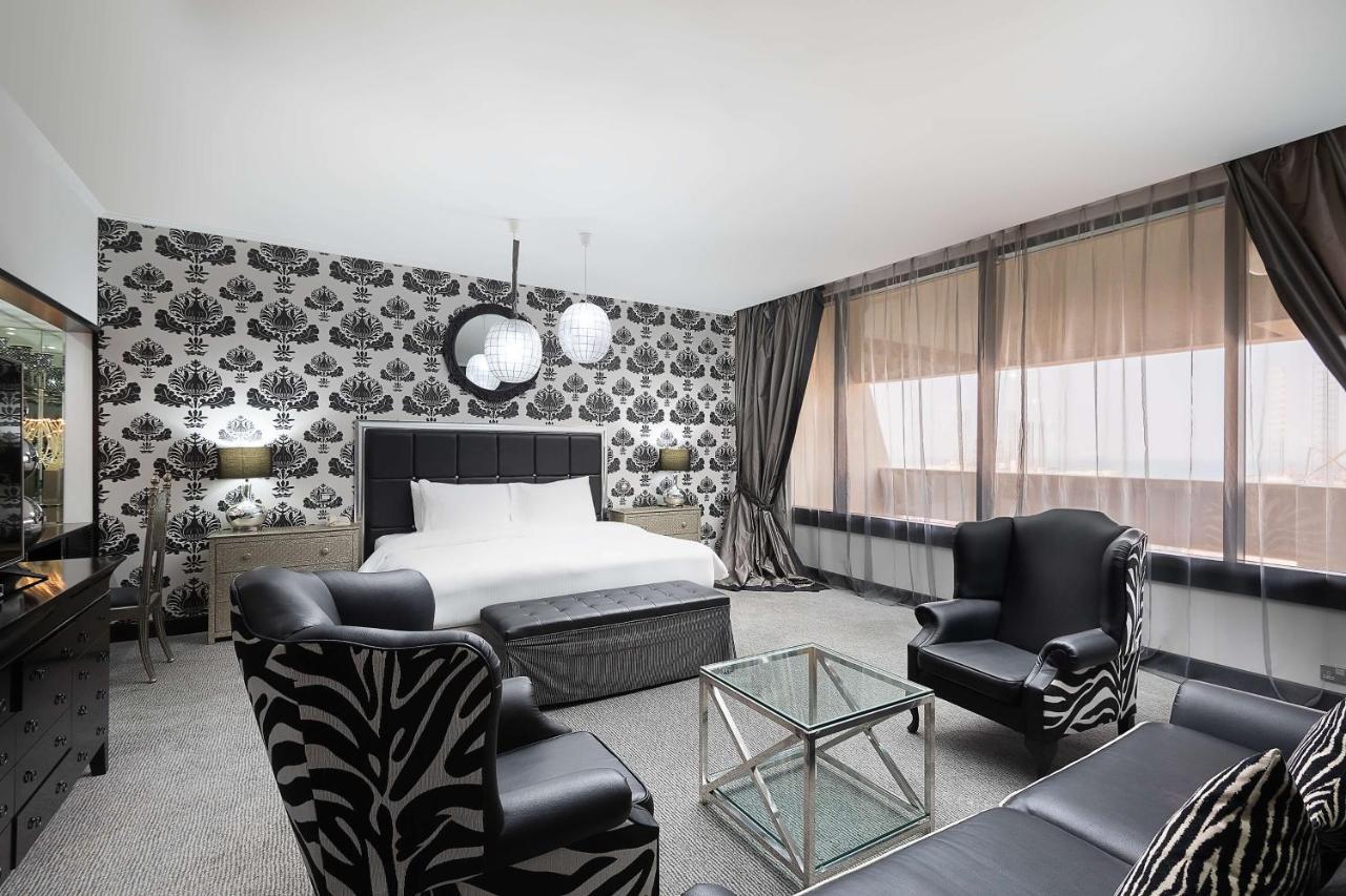Radisson Blu Resort, Sharjah Eksteriør bilde A suite at the hotel